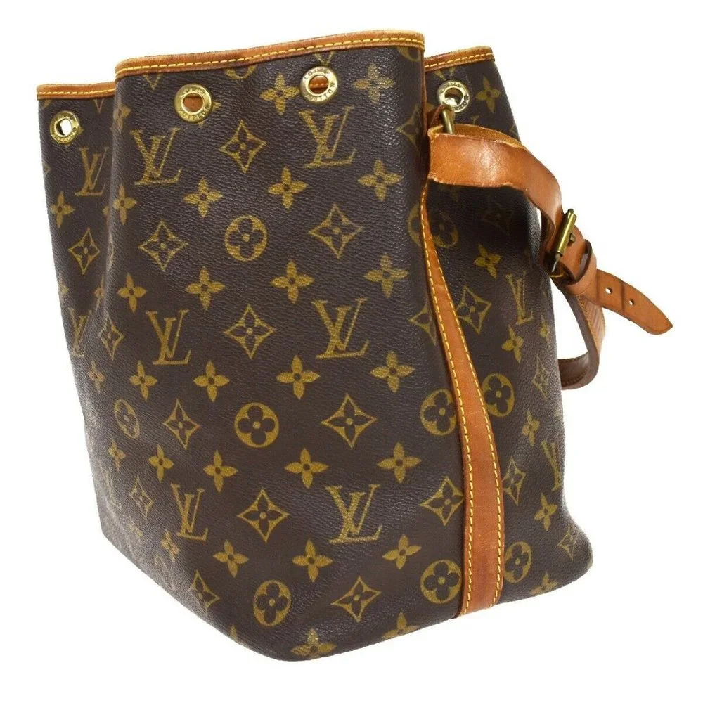 LOUIS VUITTON Petit Noe Drawstring Shoulder Bag Monogram Leather